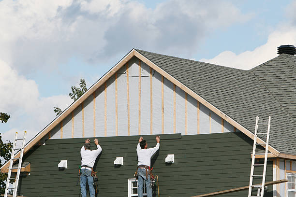 Professional Vinyl Siding technician working in Hunker, PA